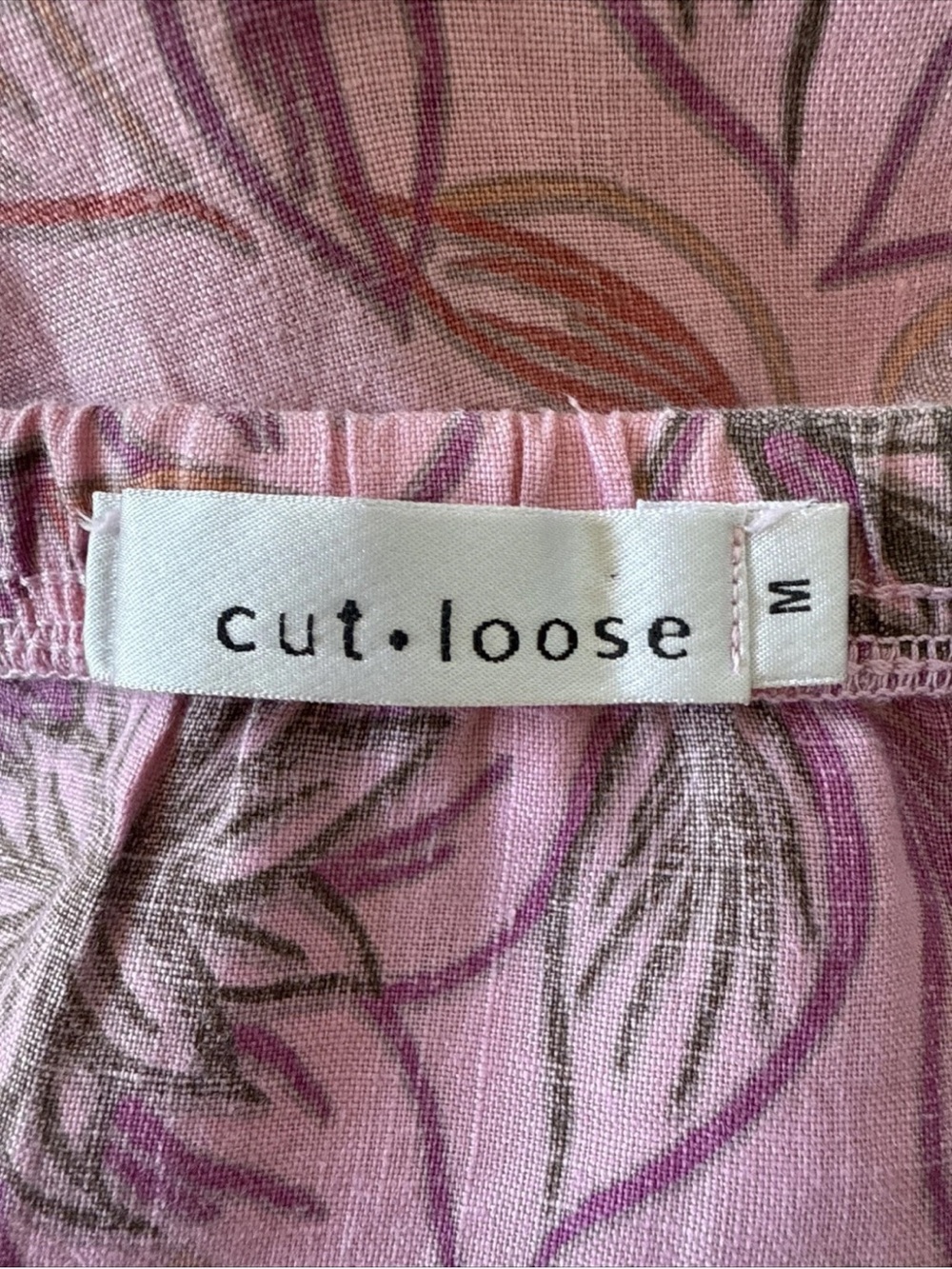 Cut Loose -Pink Linen Floral
Flared Midi Skirt- Size M - Picture 5 of 6